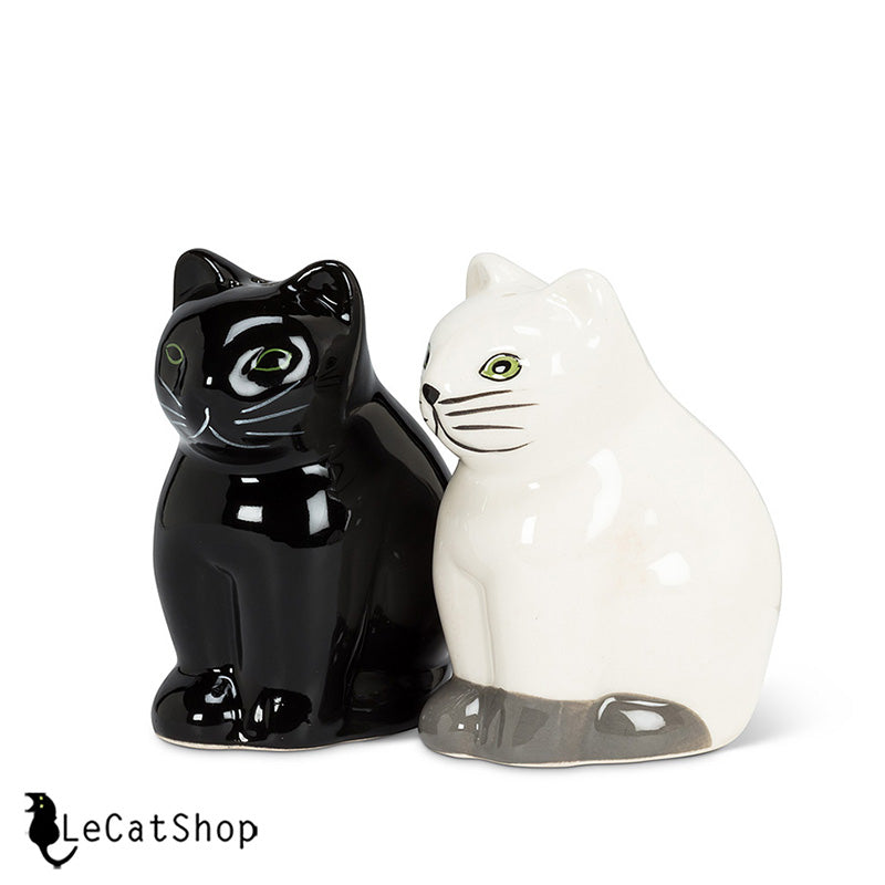 Black and white cats salt and pepper shakers